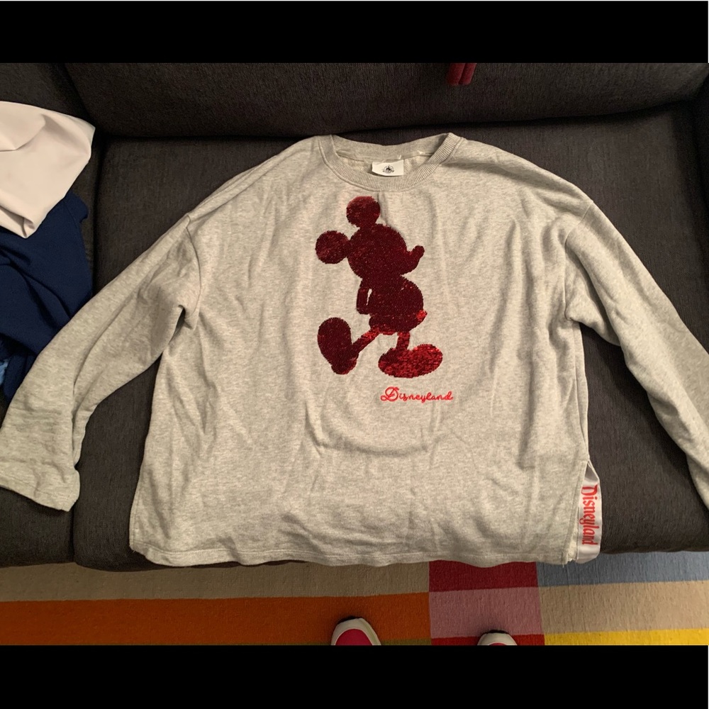 Disneyland’s sweater shirt or hoodie Mickey Mouse can change the color White/red
